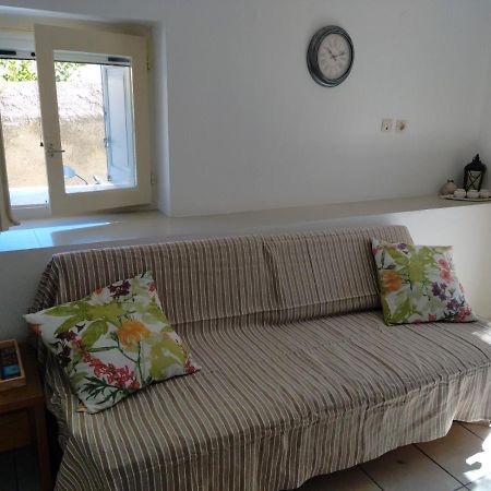 Artemis Ermoupoli Centre Appartement Pour Petit Budget Backpackers Dış mekan fotoğraf